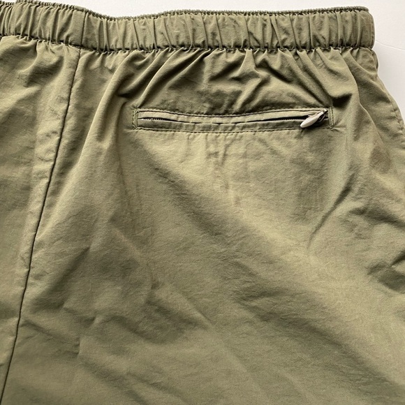 Columbia shorts self belt dark green Size Large. - Picture 1 of 7